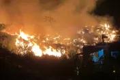 影/雲林垃圾山半夜全面燃燒！濃煙遮蔽天空　嚇人火勢宛如火山爆發