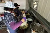影/夾爆它「100元吃到飽」！屏東素食自助餐超佛　闆娘背後故事很催淚