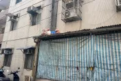 快訊/三峽女墜樓隱情曝！想提分手遭毒蟲男友拘禁毆打、4樓跳下逃生