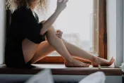 「媽媽噴出高高的水柱」小二女作業造句　真相大白：大人的世界很複雜