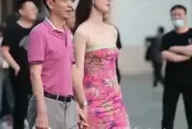 影/「陸國企領導不倫戀」 白富美小三超狂背景被起底　同款洋裝網路賣翻