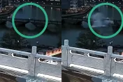 影/廣東古橋坍塌2人墜河1失蹤　騎車男跌落水畫面曝光