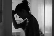 實踐教授引導女大生廁所脫光光「探索自己」　她驚覺針孔偷拍卻反遭威脅