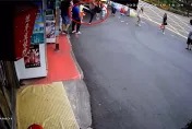 影/女導遊疑吹哨惹怒男駕駛！好心規勸反遭暴力踹飛　網怒：丟盡國家臉面