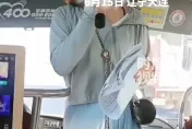 影/女導遊穿緊身褲「形狀全露」挨批色情　網炸鍋：心術不正起歪念