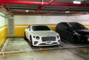 傻眼！千萬賓利「爽停2婦幼車位」　他嘆：錢買的到賓利，買不到修養