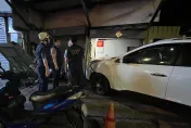 影/為什麼要殺我的狗！愛犬紅貴賓遭土狗咬死　飼主崩潰駕車撞檳榔攤復仇
