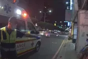 影/三重男醉倒路邊被報案！怒揮救護員一拳遭壓制送辦