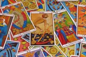 2023下半年星座運勢大補帖　巨蟹需靜心養身…雙子人紅是非多「小心爛桃花」