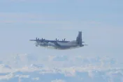 國軍屏東神弓操演射擊實彈　對岸仍派1通信軍機闖我ADIZ