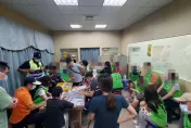 屏東警搗天九牌賭場！網收34人賭博罪移送