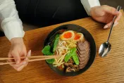 這樣「吃飯」最健康！「先菜後飯」有效幫助穩定血糖