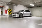 自租車位被佔兩天！高雄男留紙條嗆「把你鎖起來」　法官判決結果讓他牙歪