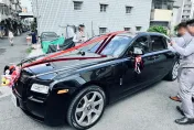 南部車商娶媳婦「2.5億超跑車隊」現身高雄街頭　網驚呆：12棟房子路上跑
