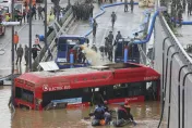 12年來最慘！韓暴雨41死9失蹤　奪命地下道尋獲「最後失蹤者」14人罹難