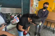 影/高雄冰店吃出事23人送醫！闆娘3鞠躬道歉　衛生局帶走3袋冰塊