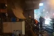 快訊/台南南區無人民宅晚間突遭祝融　消防員緊急破門滅火
