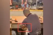 影/肉有「腳臭味」！攤商老闆用「切肉刀刮腳皮」　網怒：吐出了隔夜飯