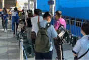 影/杜蘇芮來襲！東港-小琉球停駛3日　颱風前超商急補貨