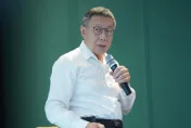 苗博雅批柯文哲拿「前瞻」100億　藥師質疑：忘了議員本業嗎？
