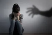 知名兩性作家大談MeToo自身卻涉猥褻4女　前女友怒轟：神棍誘姦