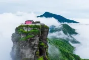 「好芭比」！貴州世遺梵淨山金頂古廟遭破壞　外牆漆成粉紅色當局勒令修復