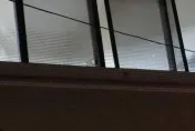 台南茶行遭襲擊！惡煞深夜砸石塊、拆招牌　疑百萬債務惹禍