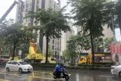桃園拖吊車急煞…後方「起重機翻覆」壓毀貨車！塞車7小時民眾崩潰