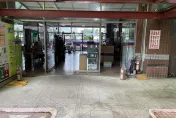 快訊/新店社區驚爆持西瓜刀砍人　61歲男手掌噴血躲軍營求救