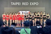 「成人展」強勢回歸！AV雪彈女神一排站　網喊秀「這些」才正宗