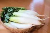 立秋來了！緩解皮膚乾燥、易咳困擾　中醫推吃「白色食物」養肺