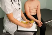 小時候胖不是胖？醫揭研究：12歲還未控制、只能活到45歲！