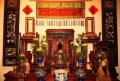 透天厝神明廳「頂樓派」PK「1樓派」！命理師：重點有明堂
