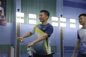 備戰亞運/羽球國手凱旋歸國…竟玩起三對三鬥牛！　李洋透露背後含意