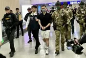 快訊/避追殺令？郭哲敏抵達新北檢　警押解車輛直接駛入地下室