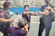 影/5歲姊姊抱著1歲妹妹迷途　暖警充當保母抱女嬰找媽媽