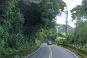 快訊/台8線24.5k水果車翻車！路面油漬釀禍　堵車80分鐘