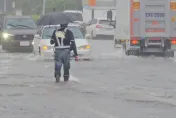 新北、桃園強降雨！蘆竹積水至腳踝　觀音淹水半個輪胎高