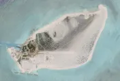 衛星曝光！陸南海西沙中建島疑建跑道　料可部署無人機