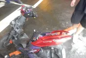影/台中路口閃燈「正面衝擊」！23歲女遭汽車撞飛慘死　機車爆裂剩骨架
