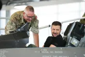 不滿烏克蘭獲61架F-16軍援　俄前總統狠酸：不要沉迷「玩具飛機」了