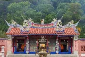 鬼月奇談/彰化清水岩寺法會　彰化婦「殺螞蟻」立牌位超渡