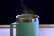 保溫杯喝人參茶「男竟罹肝癌」　無毒教母曝：沒洗乾淨是關鍵！
