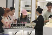買精品必看！她實測同款耳環「免稅比較貴」　內行人揭隱藏陷阱