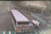 影/技術片！閃公車急切車道　後車閃不過驚現「平衡車」特技