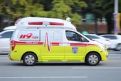 醫療人球！釜山高中生抽搐倒地　「8家醫院拒收」救護車上斷氣