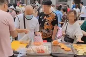 顧客買早餐誤掃碼支付「2.4萬燒餅錢」　老闆急po文尋人