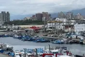 颱風災情/2千遊客取消行程！花蓮漁港風平浪靜　賞鯨船卻無法出海