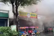 快訊/腳下踩水、頭上冒煙！高雄旗津「淹水持續」又爆火警　現場畫面曝