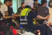 廟會猴子違停又沒戴安全帽！波麗士視而不見　網友批：「員警失蹤」